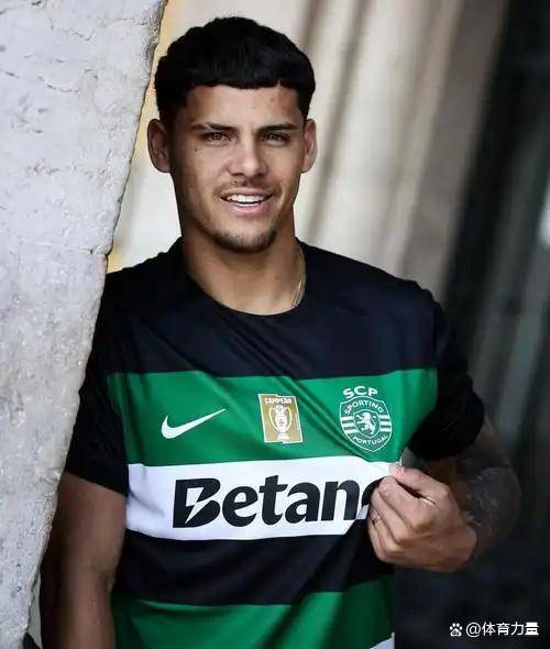 国际比赛日罗马更衣室发声今晨波尔图调整名单以备欧冠，连对手都承认：葡萄牙体育清晨回应争议的简单介绍